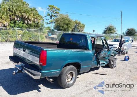 1997 Chevrolet C1500 Fleetside z USA, uszkodzony, nr VIN 1GCEC19M7VE145670